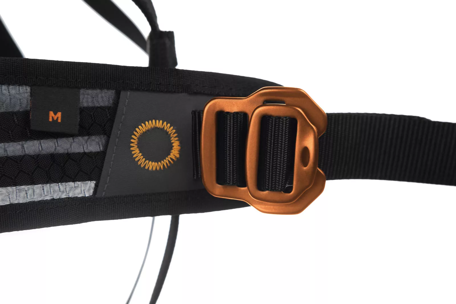detailaufnahme der schnalle und gurte des non stop canix belt