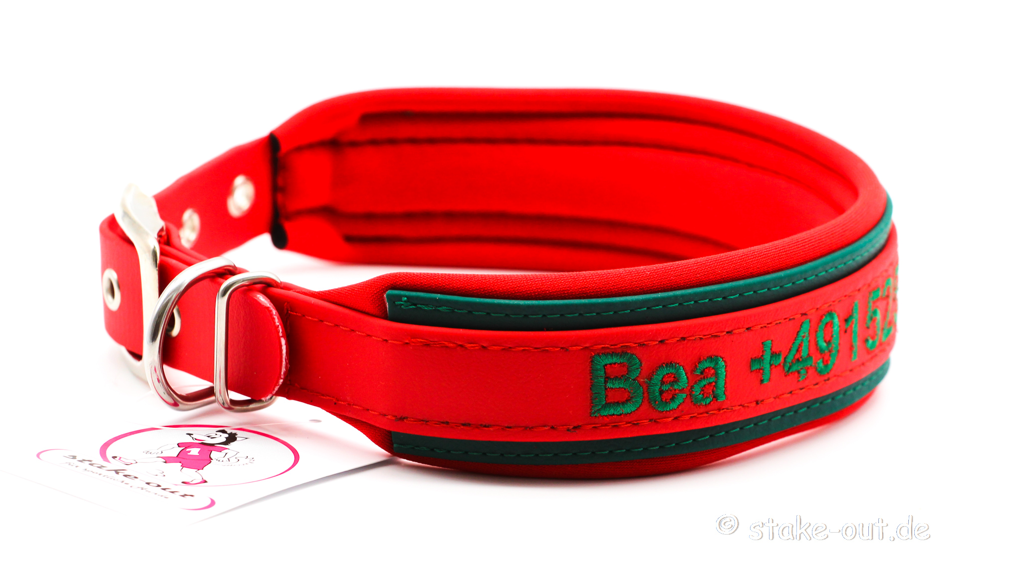 Biothane Hundehalsband Rot bestickt Besticktes Biothane-Hundehalsband in Rot mit Softshell-Polsterung und Gürtelschnalle
