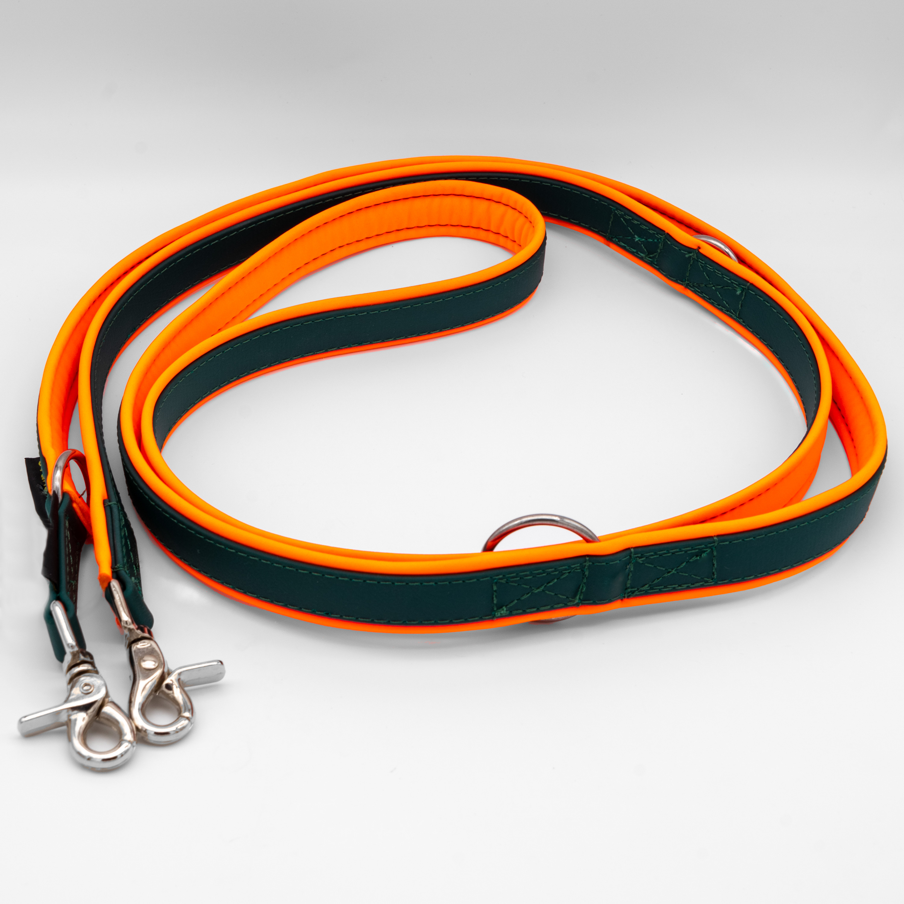 Biothane Führleine 2,50 m in Orange/Schwarz mit Softshell-Polsterung & Edelstahloption Biothane Führleine 2,50 m in Orange/Schwarz mit Softshell-Polsterung & Edelstahloption