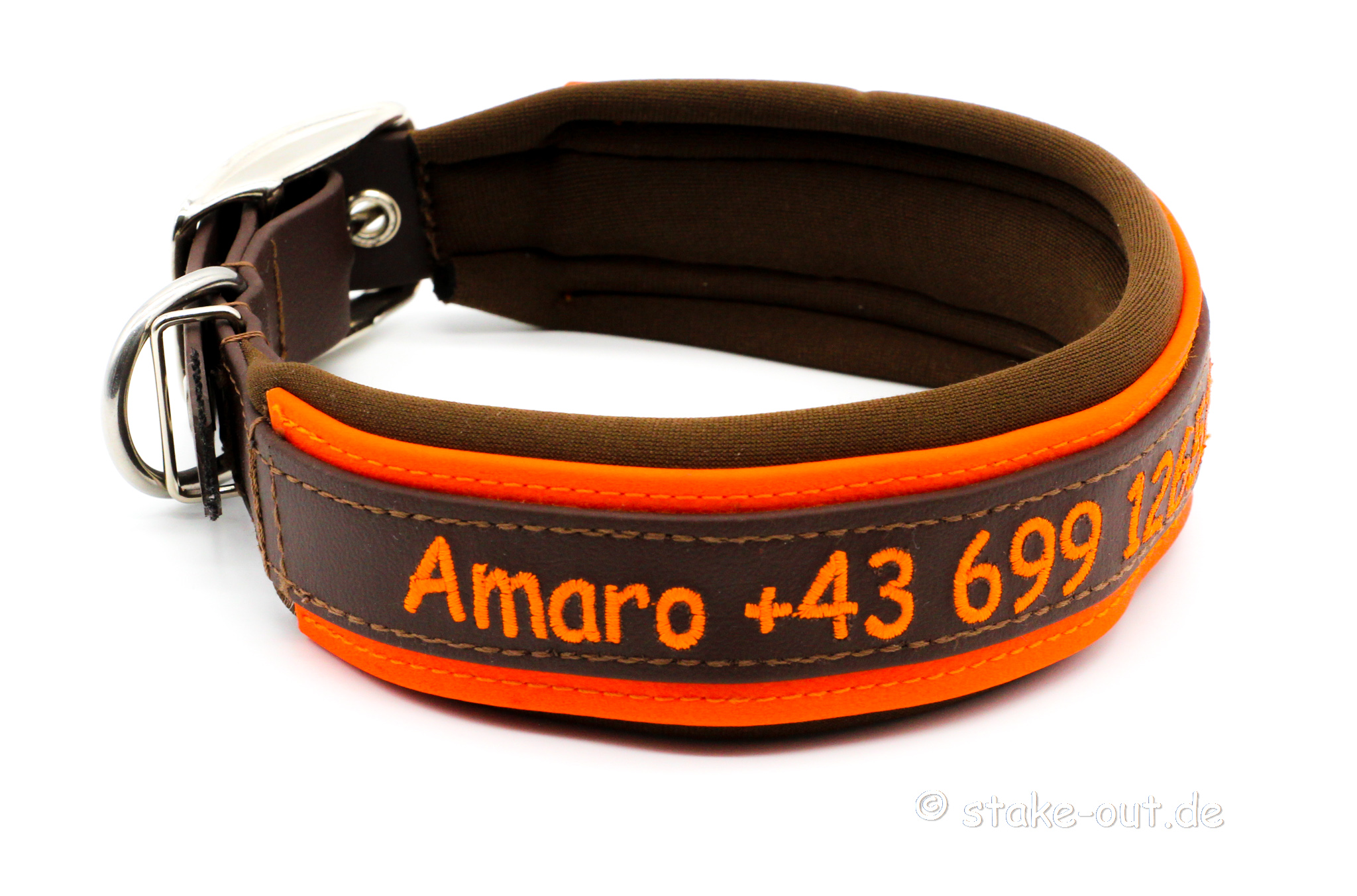 Biothane Hundehalsband Braun/Orange bestickt Besticktes Biothane-Hundehalsband in Braun/Orange mit Softshell-Polsterung und Gürtelschnalle