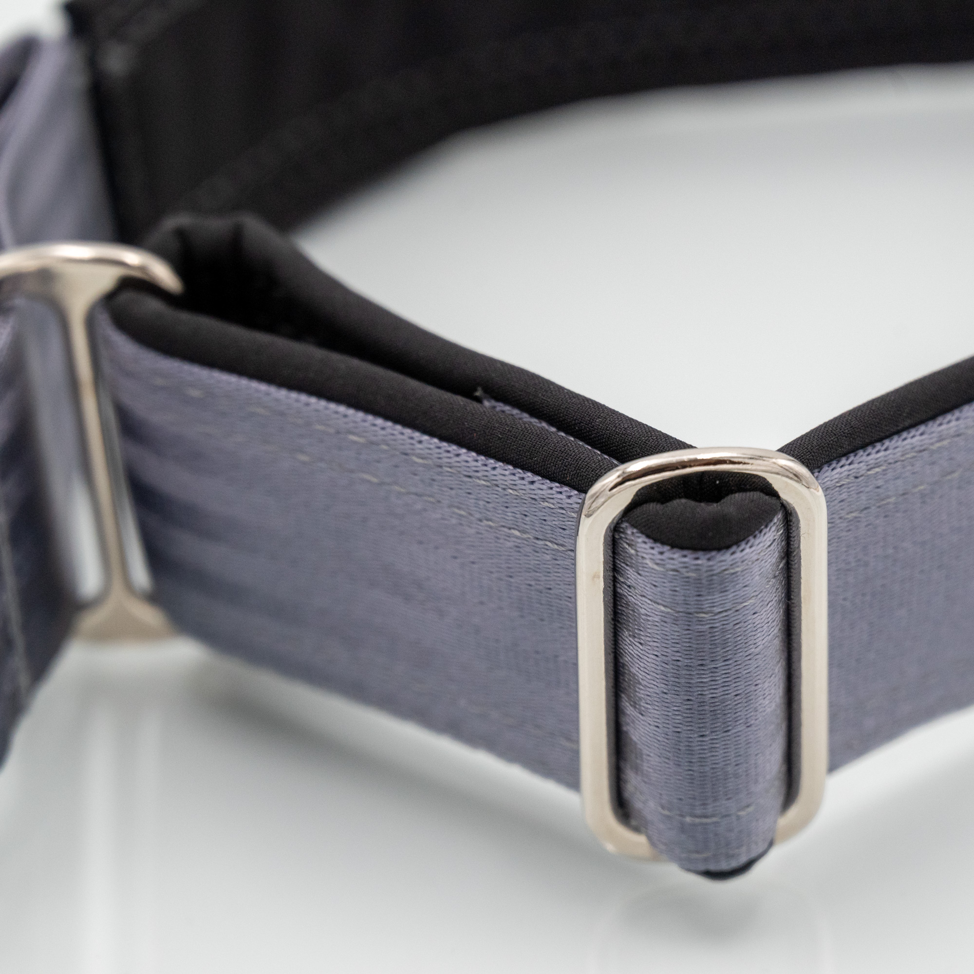 Detail Polsterung Innenliegende Softshell-Polsterung am Zugstopp-Hundehalsband – Nahaufnahme_var2